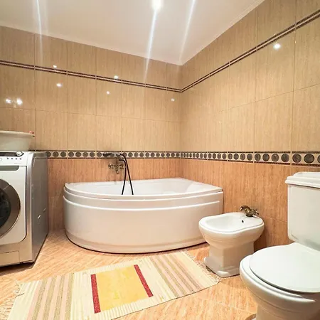 Daire Port Palace 2 *